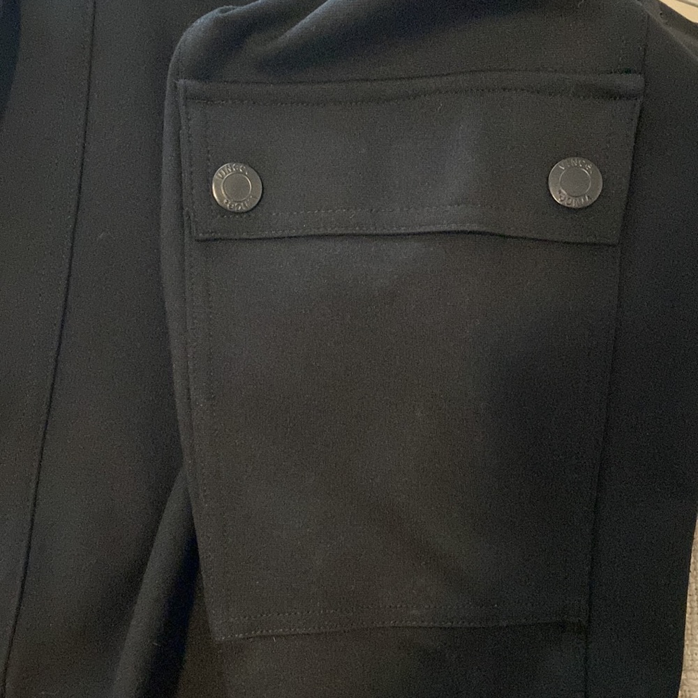 Vince fitted black stretch cargo pants size 8 - Picture 2 of 4